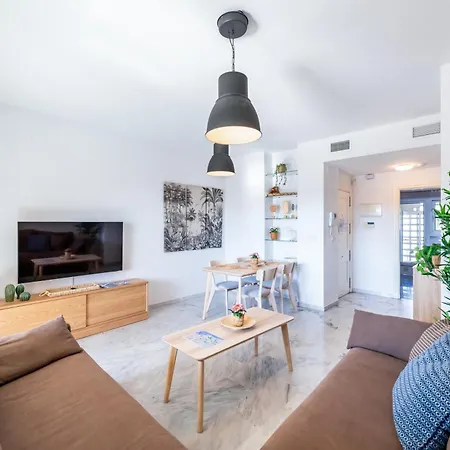 Vt Cano 2br Sea Views דירה טורמולינוס